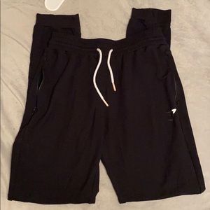 Women’s GYMSHARK black solace joggers